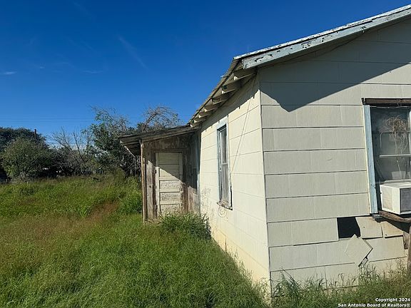 3rd image of 314 MARSHALL AVE
