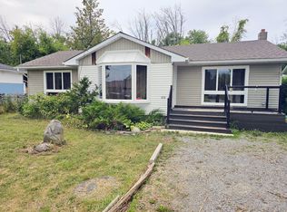 828 Norval Rd, Georgina, ON L4P 3E9