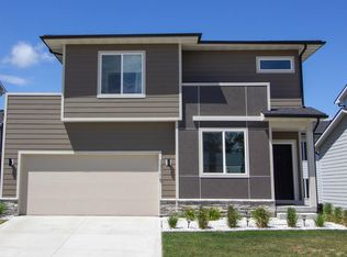 17119 Mistflower Ln, Urbandale, IA 50323