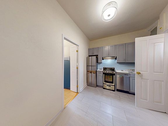 5th image of 1293 1st Ave APT 8