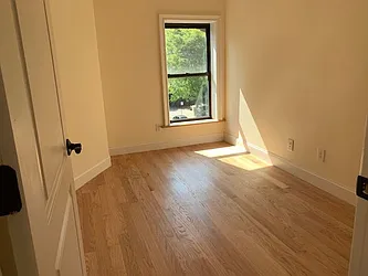 Rented by Weinstein Realty Group