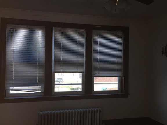 3rd image of 1649 W 85th Street # 2 Nd Floor