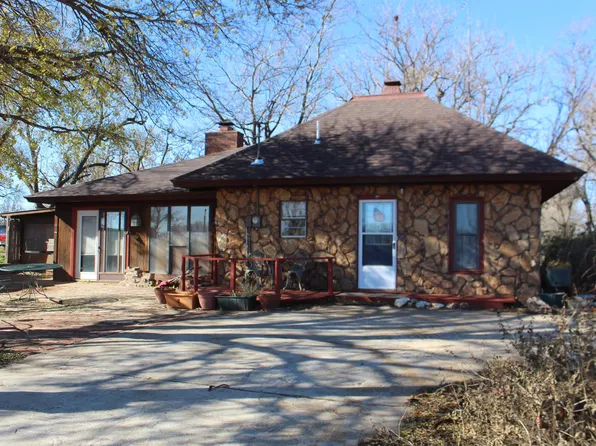 317 S D St, Mutual, OK 73853