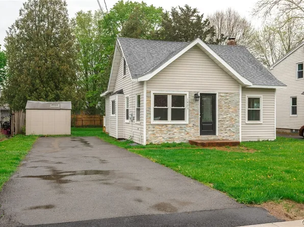 1925 Valley Dr, Syracuse, NY 13207