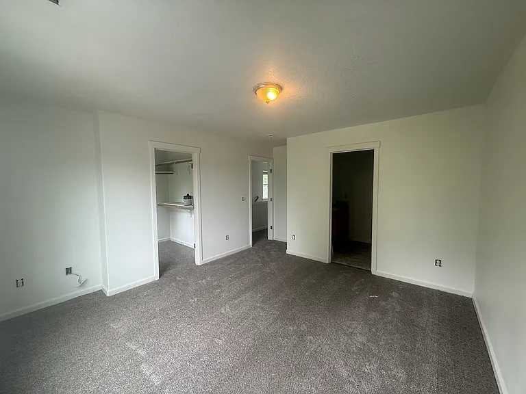 18148 NE Everett Ct — Photo 5