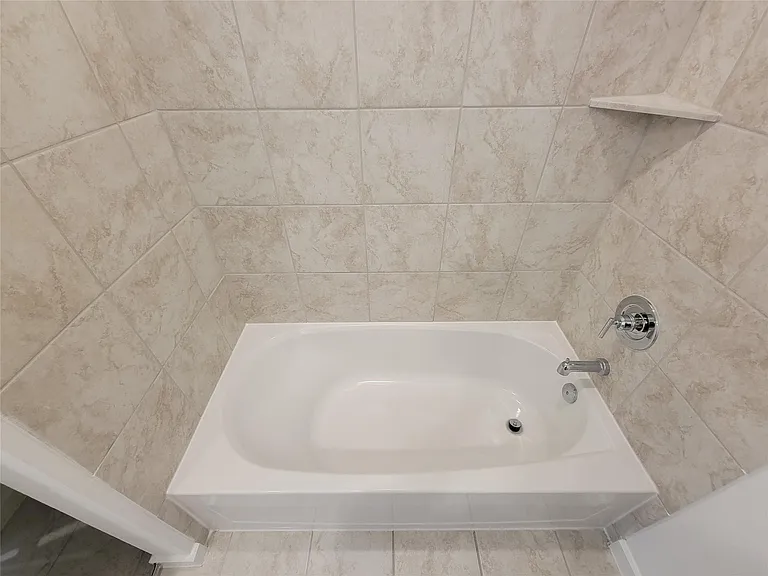 7730 Primrose Myrtle Ln — Photo 27