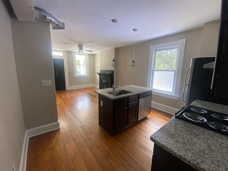 3108 E Leigh St #B — Photo 4