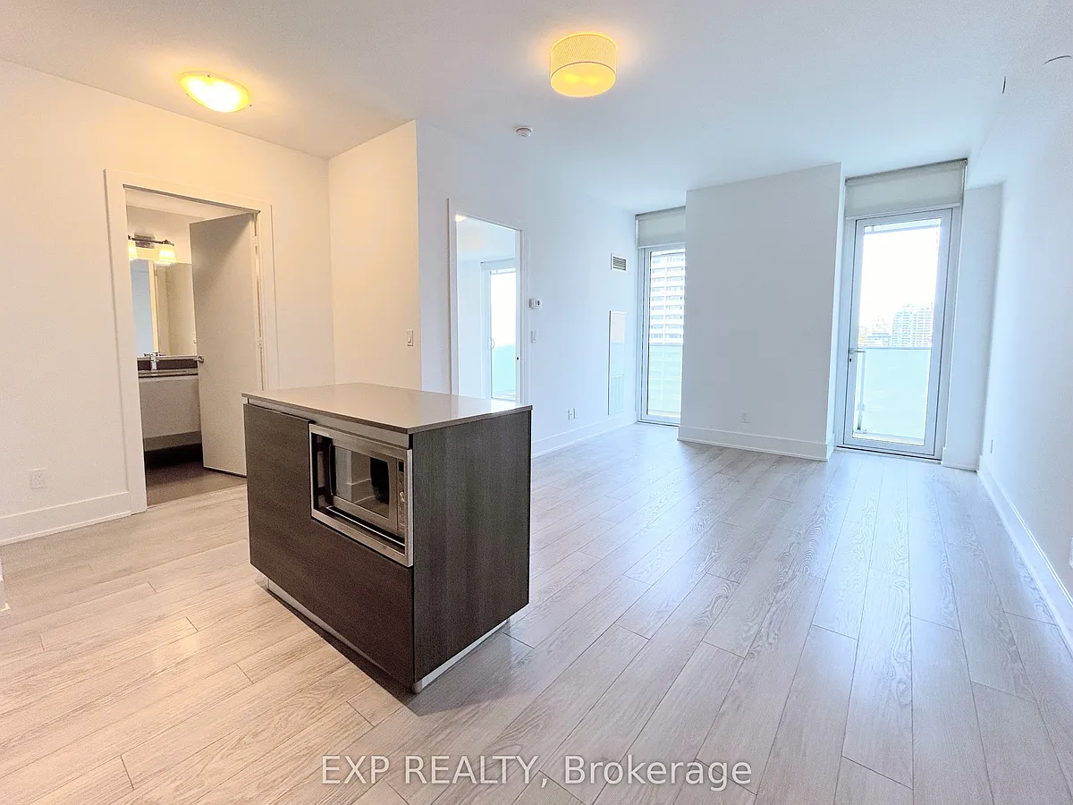 Building Photo - 200 Bloor St W #1208