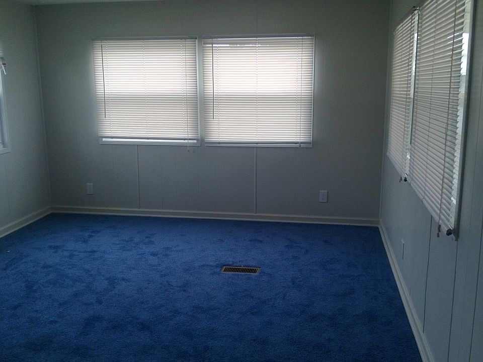 2nd image of 19 Tammy Ln