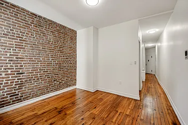 Rented by Akelius Real Estate Management