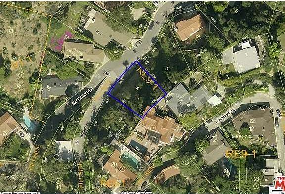 4th image of 3300 Ledgewood Dr