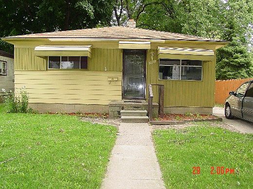 2nd image of 4921 Culver St