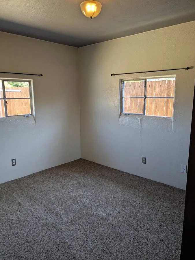 2 bed, 725 sqft, $1,295 — Photo 2
