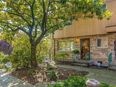 701 3rd Ave W #701, Seattle, WA, 98119