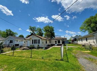 53 Salem Pl, Cliffwood, NJ 07721