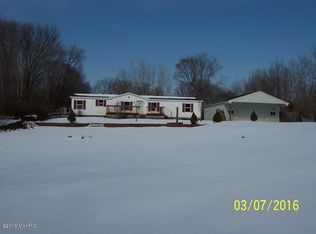 8618 W South County Line Rd, Greenville, MI 48838