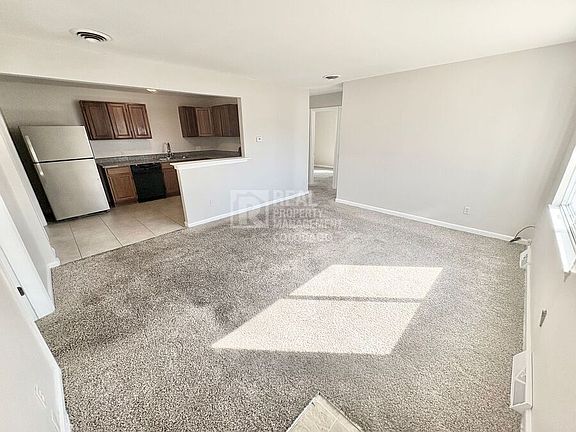 2nd image of 1060 Emporia St