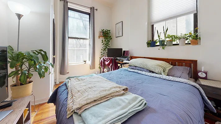 Rented by Bond New York | media 7