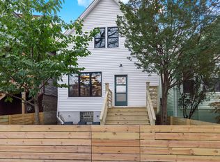 1817 W Balmoral Ave, Chicago, IL 60640