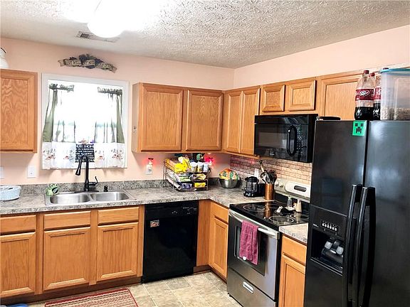 5th image of 2810 Brittany Ln #3-2020-04
