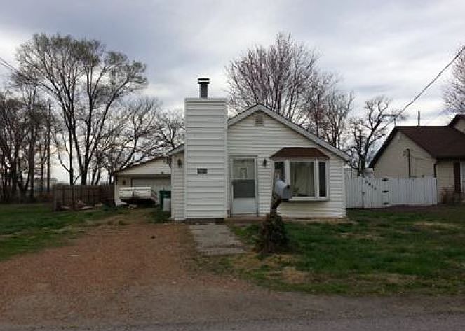 1st image of 2905 Circle Dr