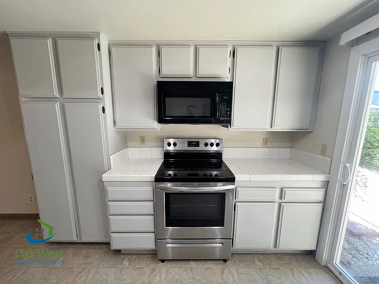 6547 Cobblestone Ct — Photo 16
