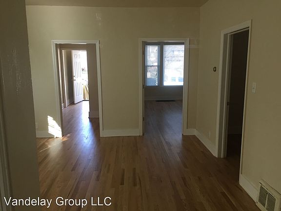 5th image of 2564A N Humboldt Ave