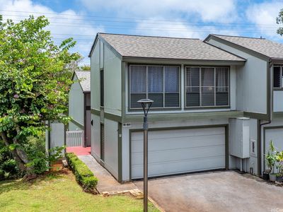 98-1069 Komo Mai Dr, Aiea, HI, 96701