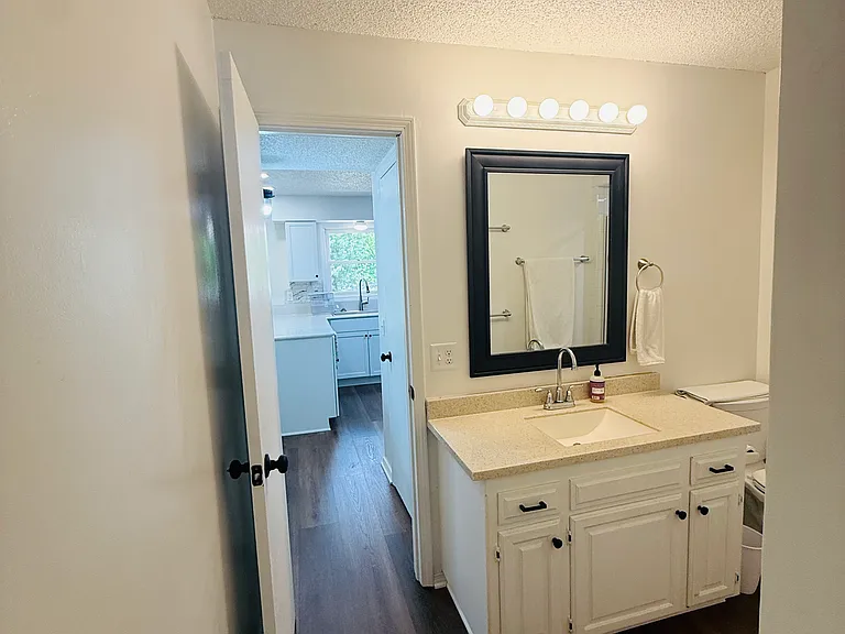 4 Chandler Ln — Photo 30