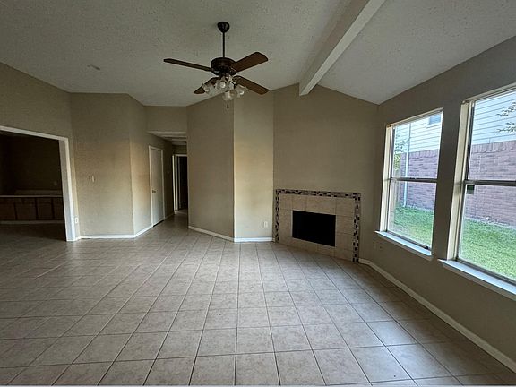 2nd image of 1806 Green Gate Dr