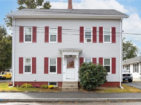 134 Grove St, Lincoln, RI 02865