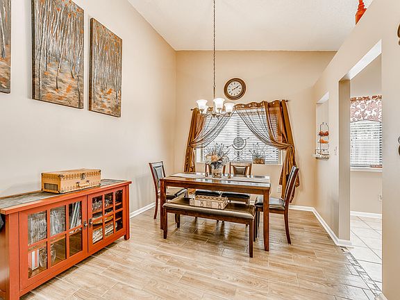 5th image of 8463 Wessex Ct