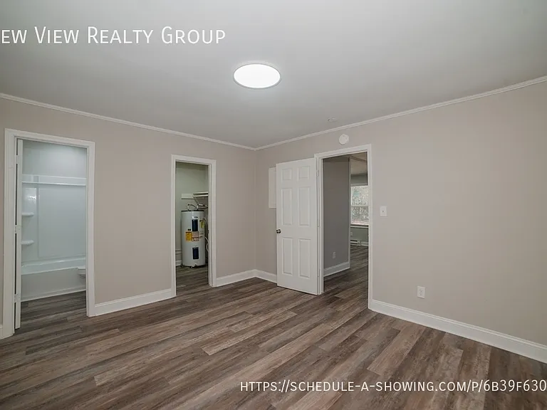 5115 Higgins St — Photo 16