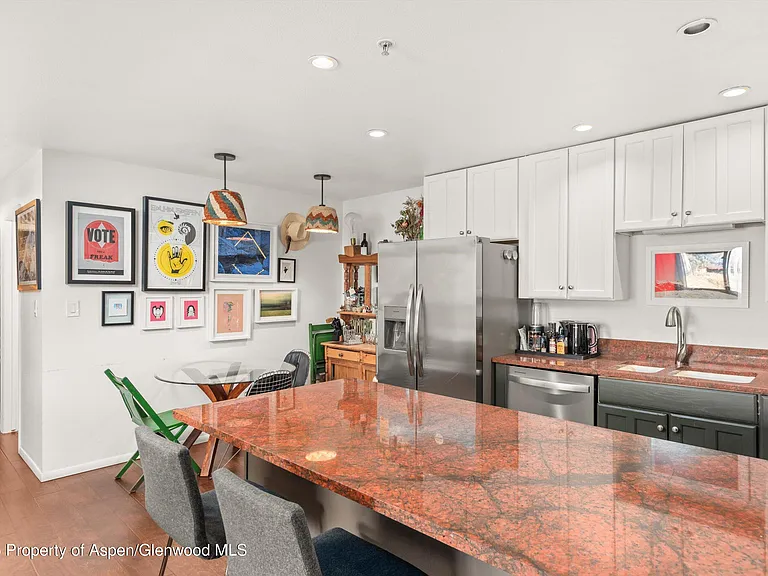 326 Midland Ave #308 — Photo 8
