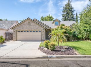 1721 E Brandywine Ln, Fresno, CA 93720