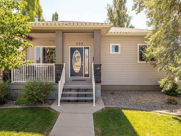 4th image of 695 Parkside Dr