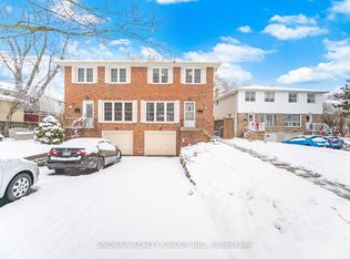 3353 Carillion Ave, Mississauga, ON L5C2A9