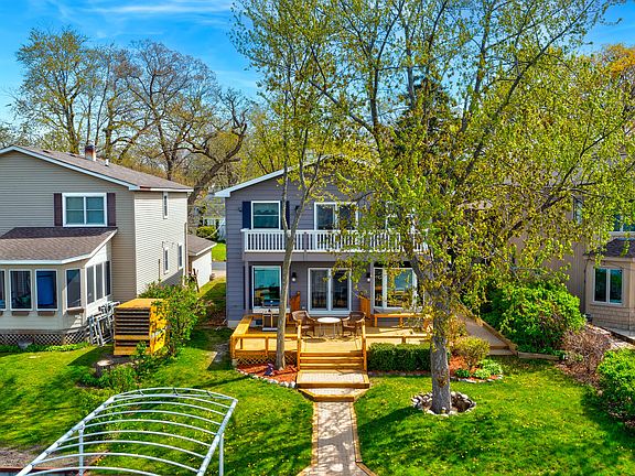 3rd image of 33750 N Lake Shore Dr