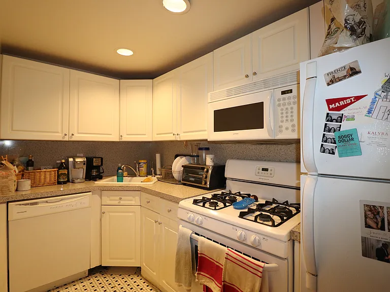 513 Bloomfield St #1 — Photo 13