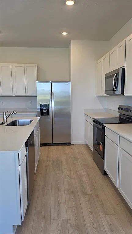 3 bed, 2.5 bath, 1758 sqft, $1,950 — Photo 2