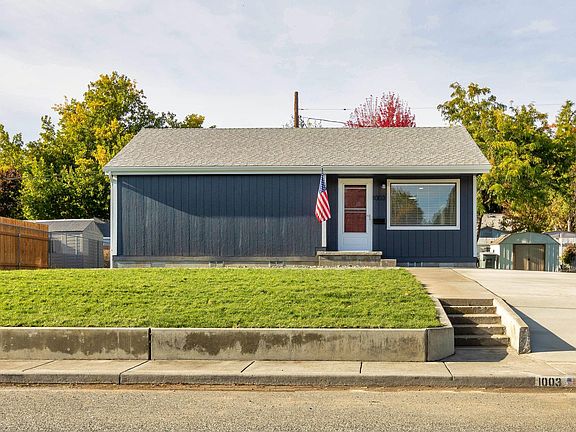 2nd image of 1003 Sanford Ave