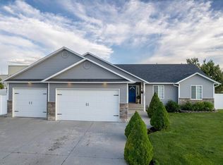 107 Grace Ave, American Falls, ID 83211