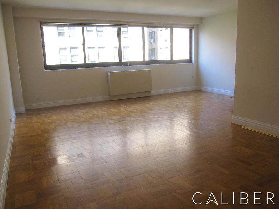 1st image of 55 W 55th St APT 5A