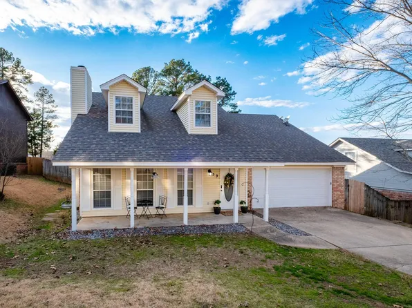 59 Vantage Dr, Maumelle, AR 72113