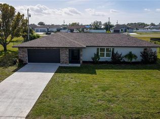 636 NE 7th Ter, Cape Coral, FL 33909