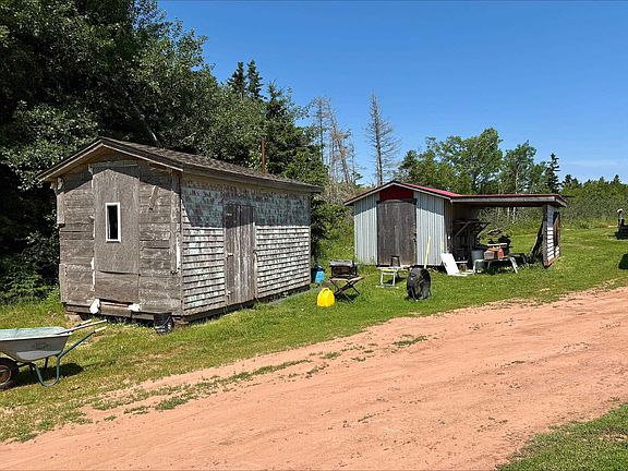 4th image of 128 Snake Rd