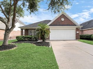 3022 Valley Ct, Manvel, TX 77578