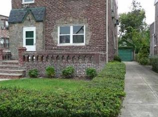 6211 Boelsen Cres, Flushing, NY 11374