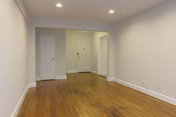 Sold by SW Realty Associates Inc | media 8