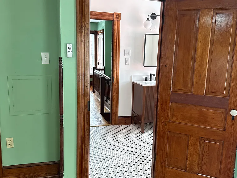 514 S Cameron St — Photo 28